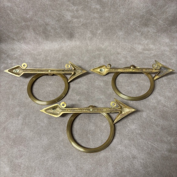 Vintage Set of (3) Solid Brass Towel Holders Arrow Design - Picture 3 of 9